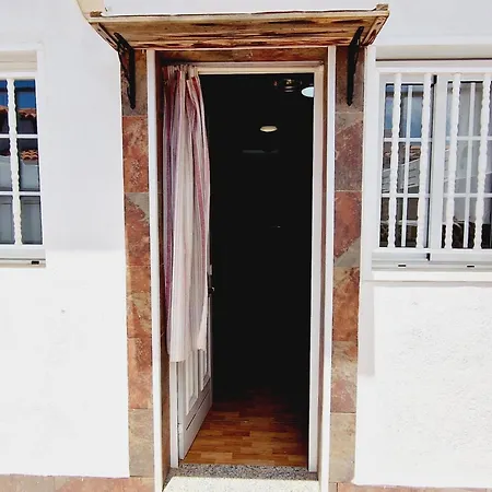 Relax 2 Bedrooms Wifi Free Big Terrace 度假居